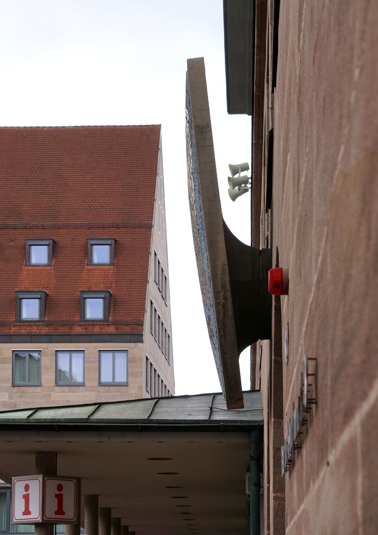 Large Nuremberg city coat of arms Holding device, side view