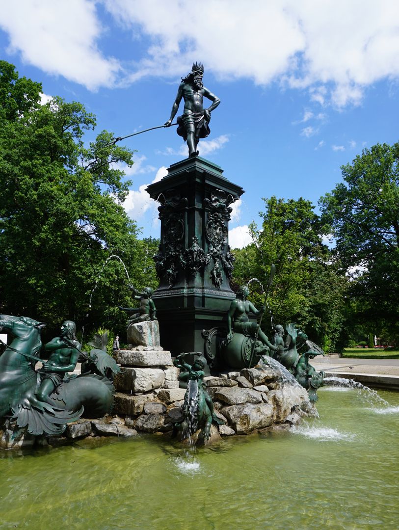 Neptun-Fountain Ansicht von Südost