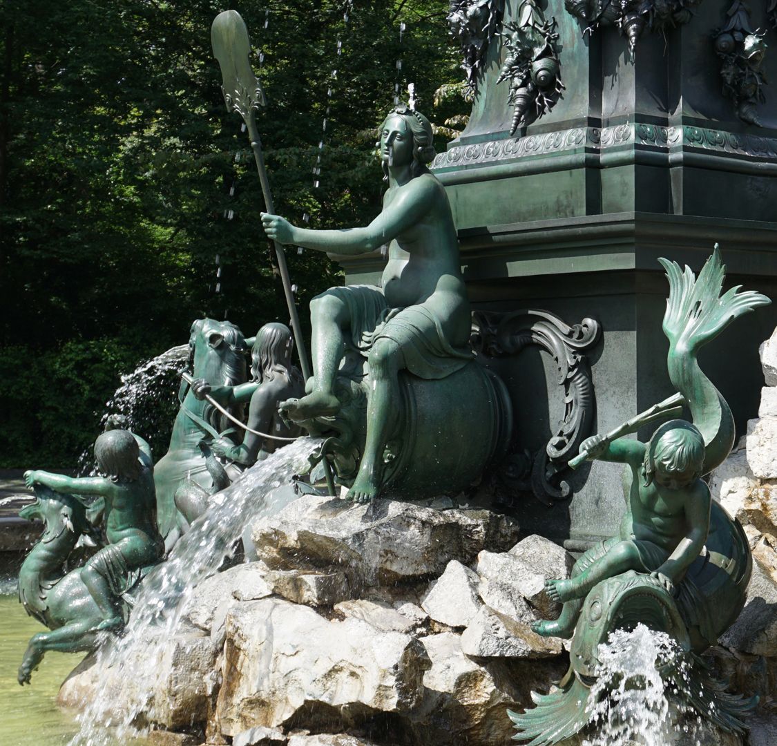 Neptun-Fountain Najade und Putti