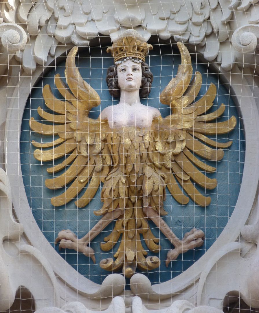 North portal King's head eagle